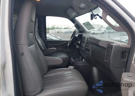 2021 Chevrolet Express Cargo Rwd 2500 Regular Wheelbase Wt из США, поврежденный, VIN 1GCWGAFP8M1303608